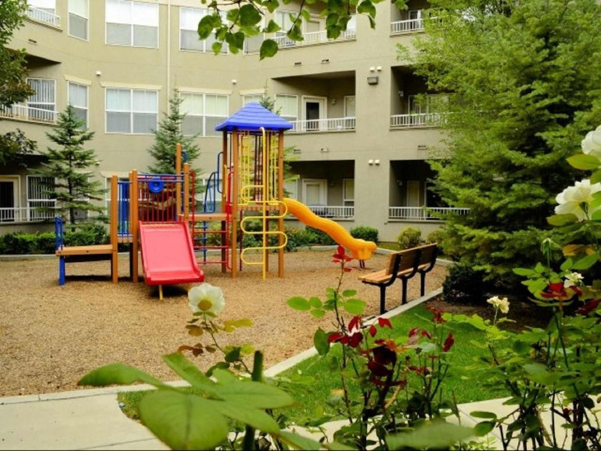 Downtown Condo Near Convention Center ソルトレイクシティ エクステリア 写真